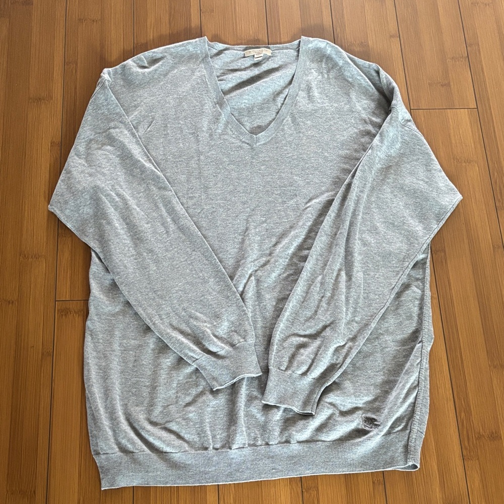 Burberry Men's Gray V-Neck Sweater